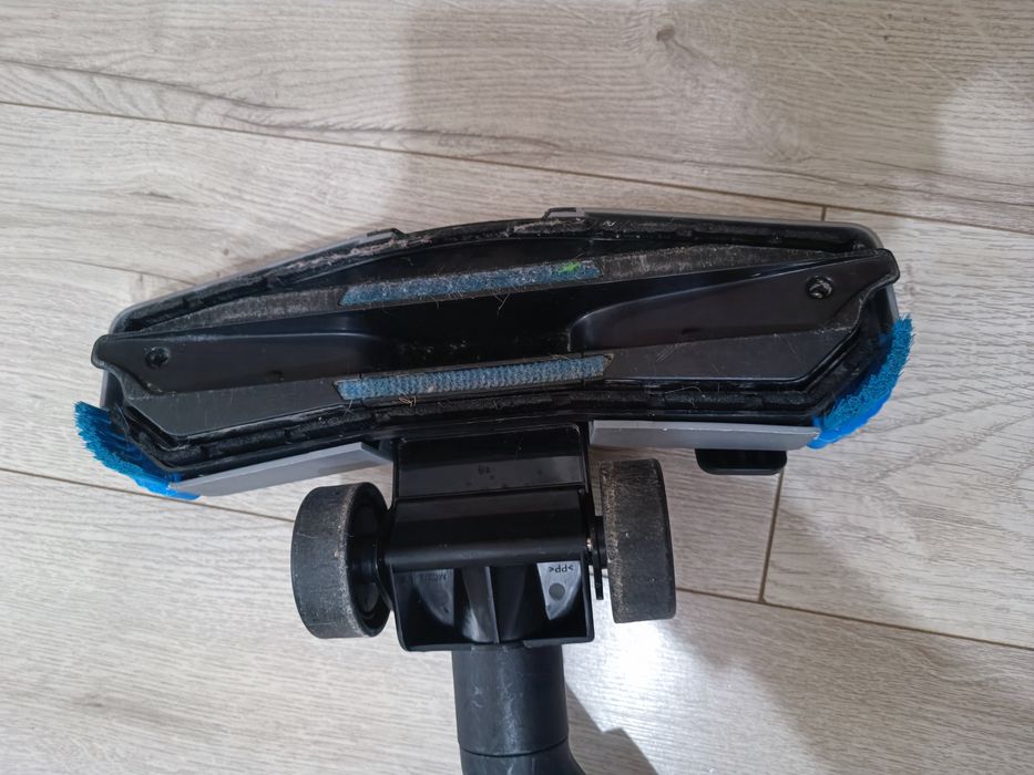 Aspirator Philips Performer Active FC8575/09 - 650 W