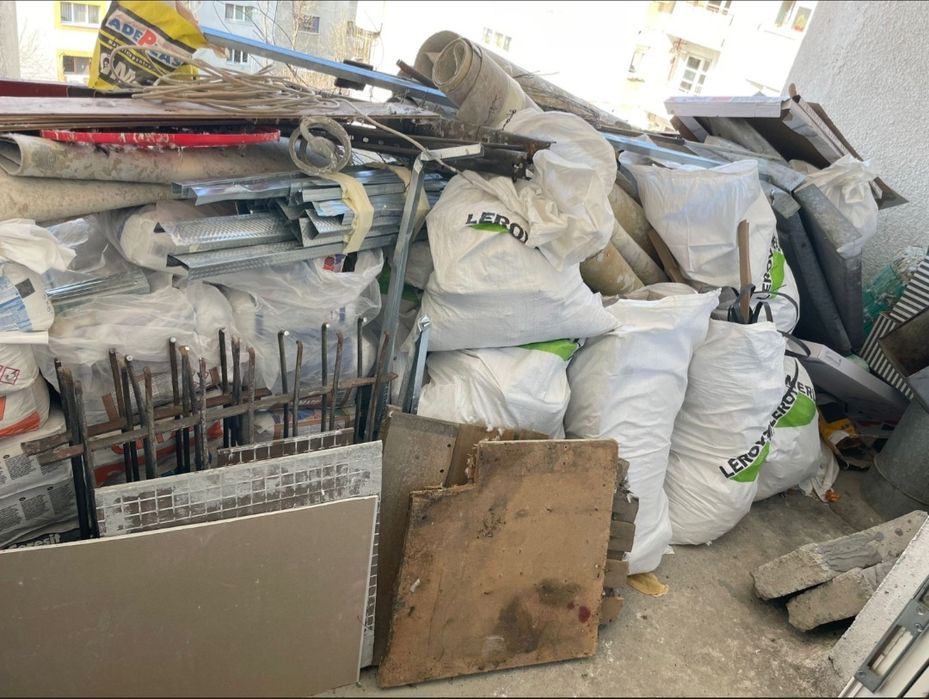 Transport moloz si debarasari profesionale rapid curat si sigur