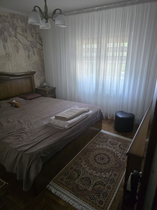 Închiriez apartament în Obcini