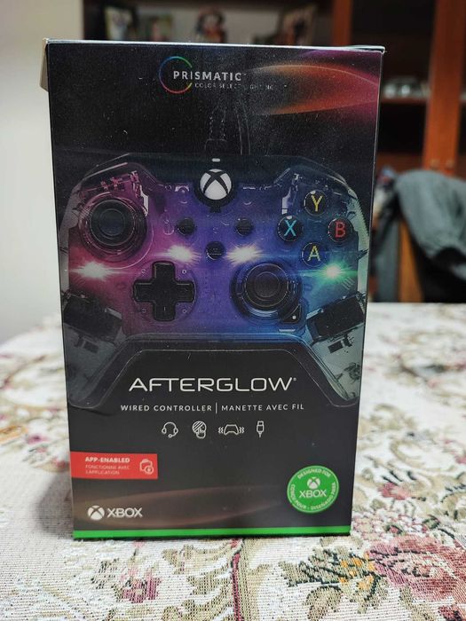 Controller cu fir PDP Afterglow Xbox One stare perfectă.