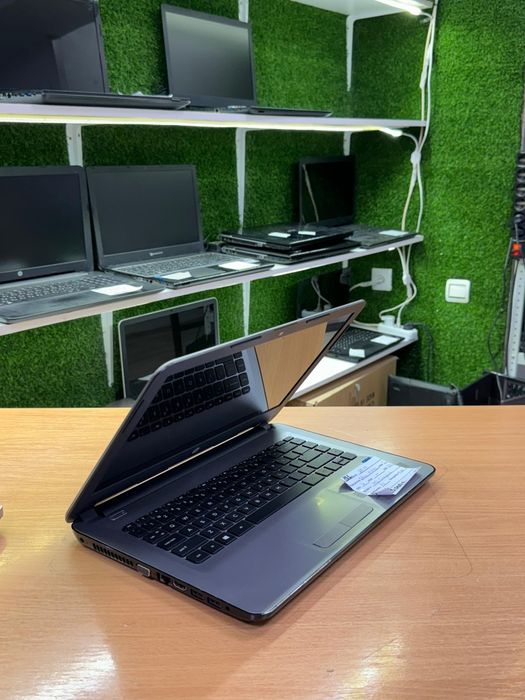 Компактный ноутбук HP 14 дюймов Intel Celeron N3060/ 4 Gb/ 256 Gb SSD