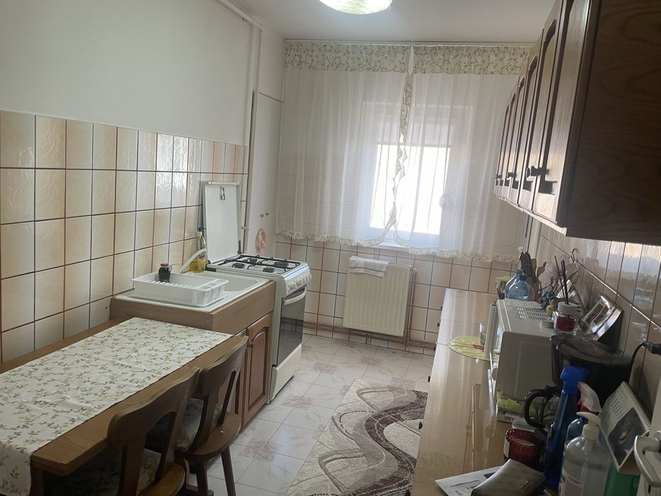 Vand apartament 2 camere, decomandat, mobilat- Bartolomeu