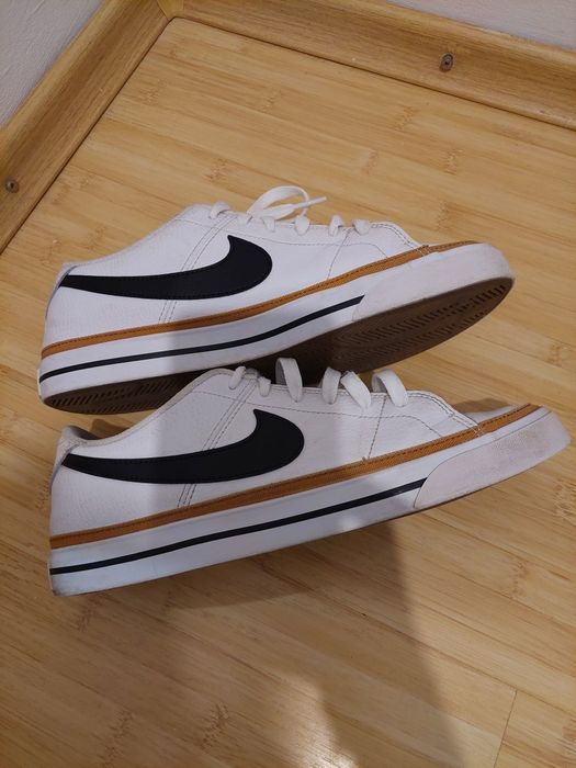 Adidasi Nike măsură 42-26,5 cm interior