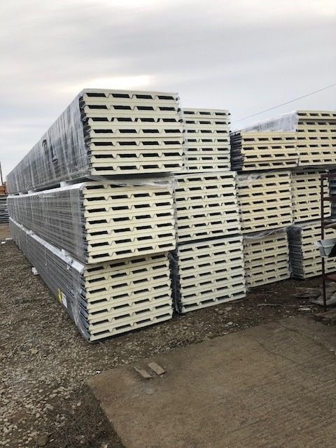 Panouri tip sandwich