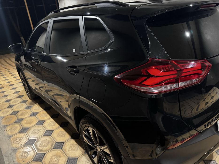 Tracker 2 Premier Plus (2025,  Апрель)