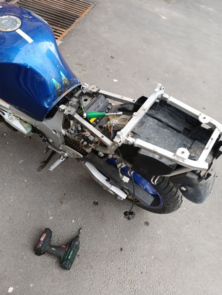 Suzuki GSXR 600 SRAD НА ЧАСТИ!!!