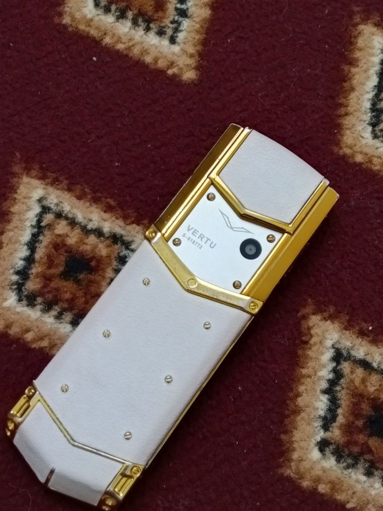 Vertu v10 2-simm