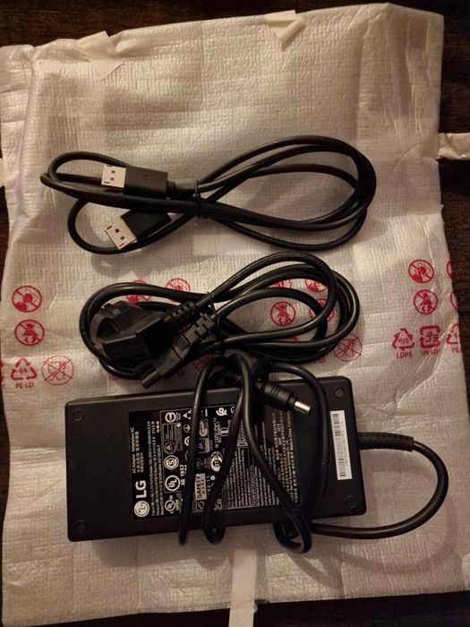 Vanzare LG 31.5" 32GS95UV-B