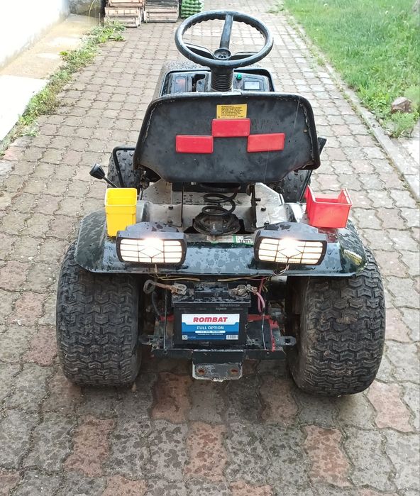 Tractoraș   gazon 12hp