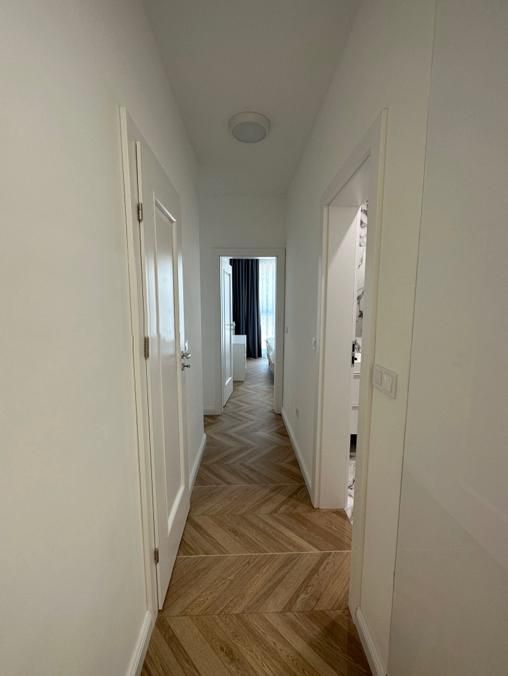 Дава се под наем Тристаен апартамент в София, Витоша - 91 кв.м за 1200 € - Снимка #11