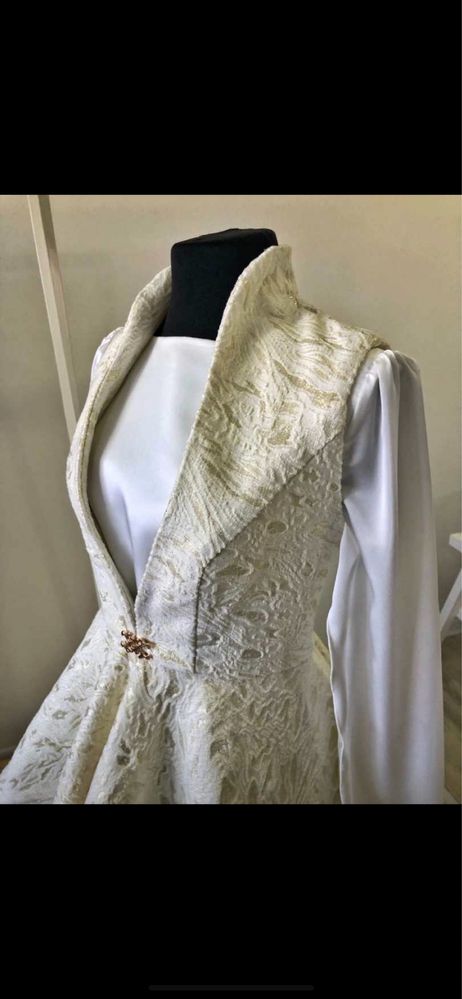 Продается свадебное белое платье от Казахстанского дизайнера