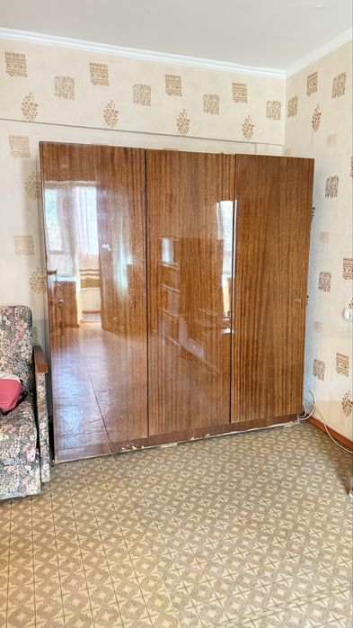 Продается Шкаф советский дерево винтаж