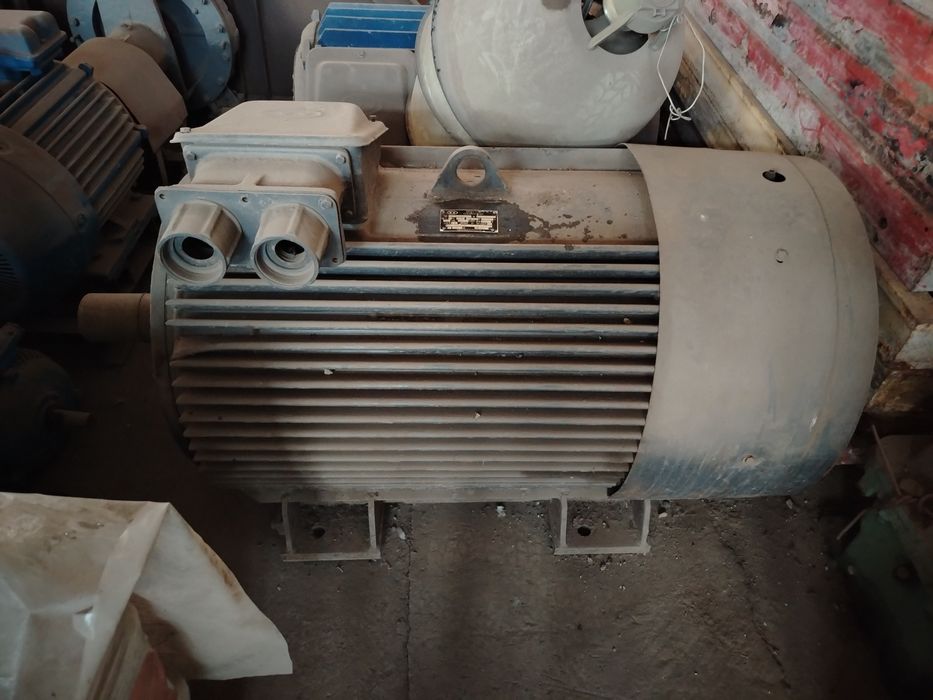 Электро двигатели, редуктор.