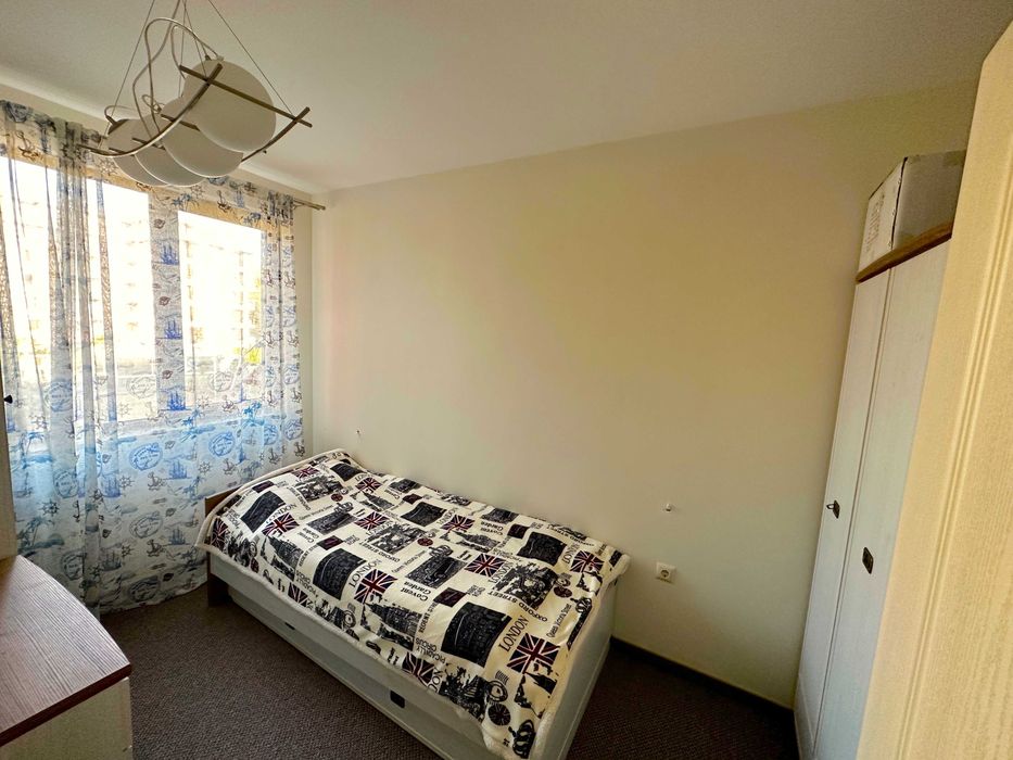 Обзаведен тристаен апартамент в луксозен к-с „Тарсис”