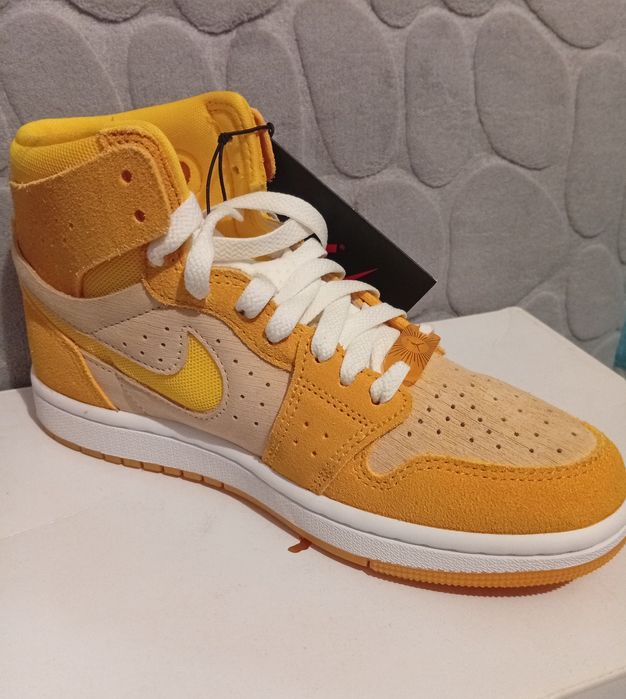 Adidași Jordan 1 High Zoom