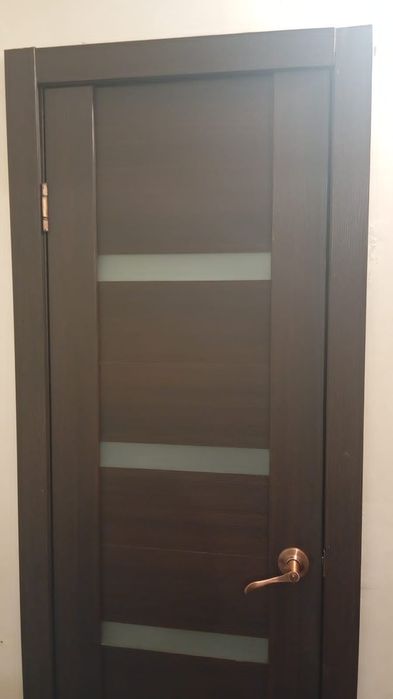 Продам двери. Цена одной двери 20 000. Качество хорошее