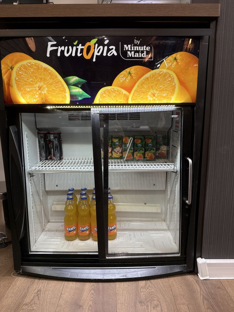 Подбарова Хладилна Ветрина