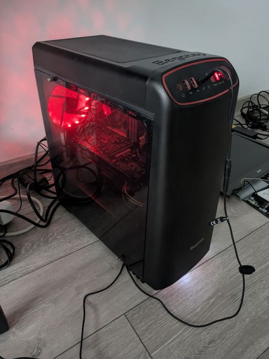 Unitate PC gaming cu GTX 1070, 24GB RAM, procesor i7
