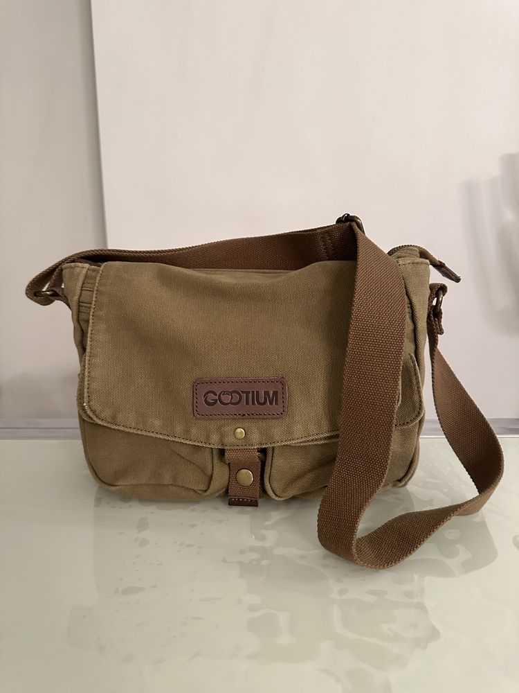 Gootium canvas messinger чанта