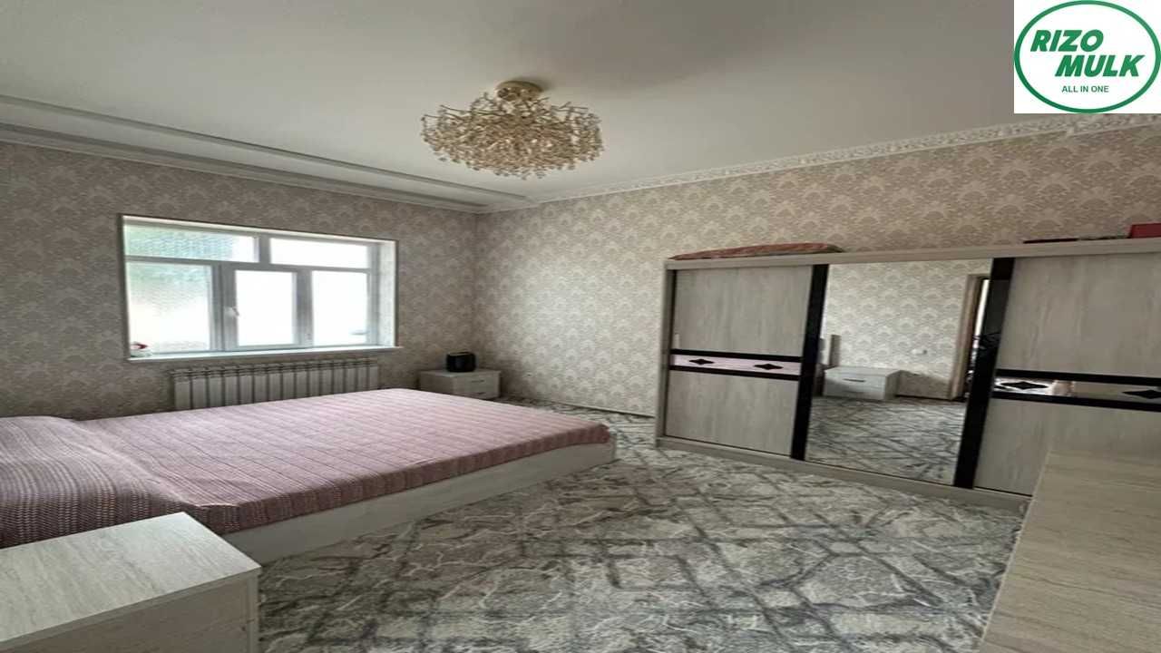 Назарбек Мевазорда файзли ховли сотилади. NR494/132