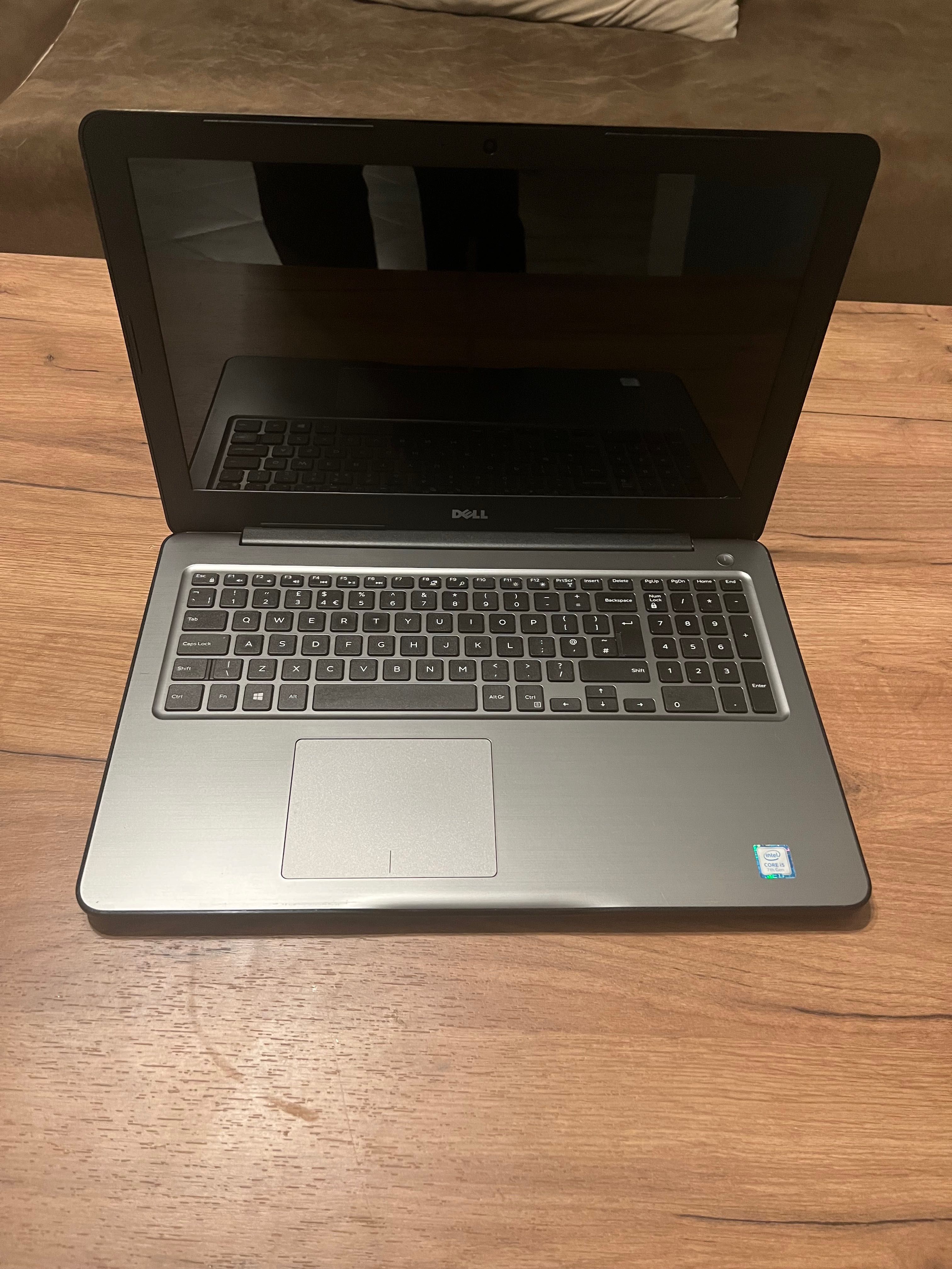 Dell Inspiron 5567 - 8GB - i5 7th generation