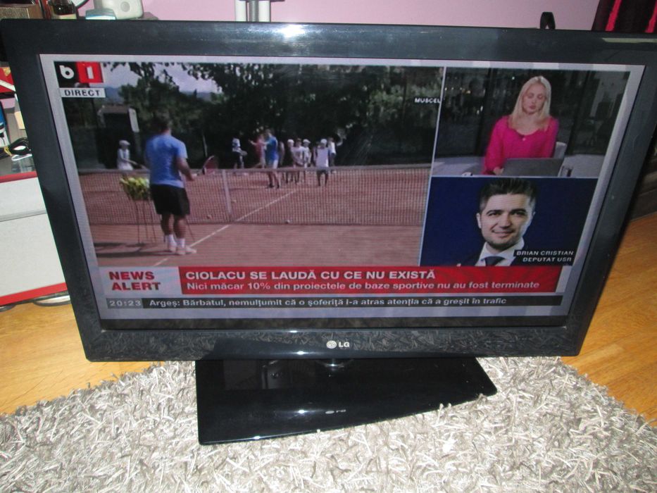 tv LCD   LG  functional