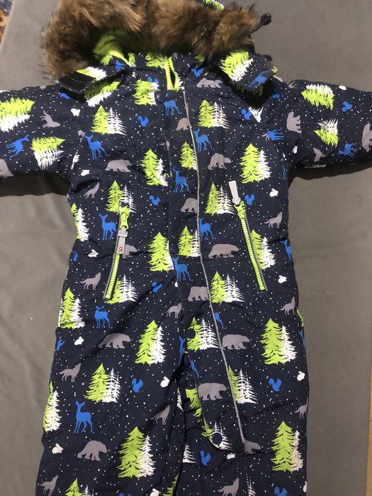 Продам зимний комбинезон на мальчика