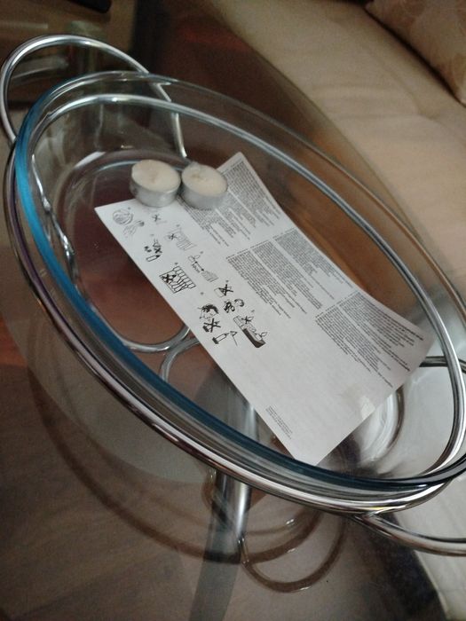 Стъклен съд за затопляне на храна