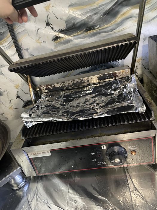 Тостер б/у в хорошем состоянии