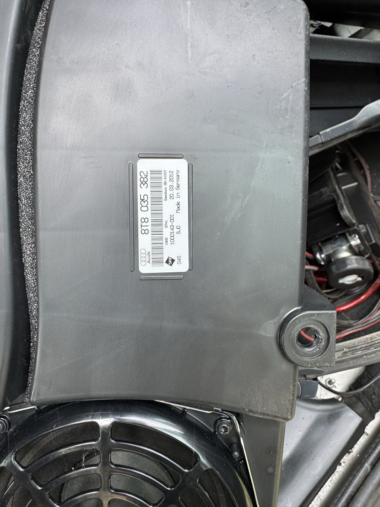 Бас колона за Ауди А4 б8 Audi A4 b8, b8.5