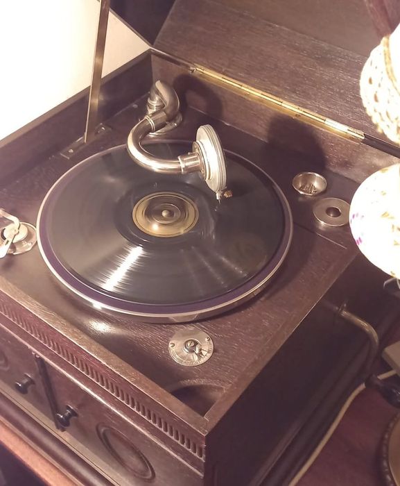 Gramola, gramofon, patefon