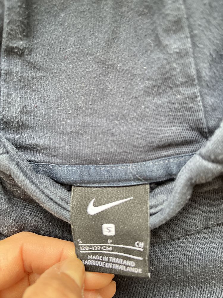 Nike -Zara- дънки, долнища , суитчер и тениска