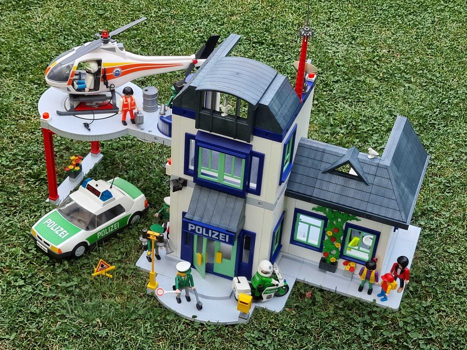 Colectie Playmobil, Sectie de politie, masina, motor si elicopter