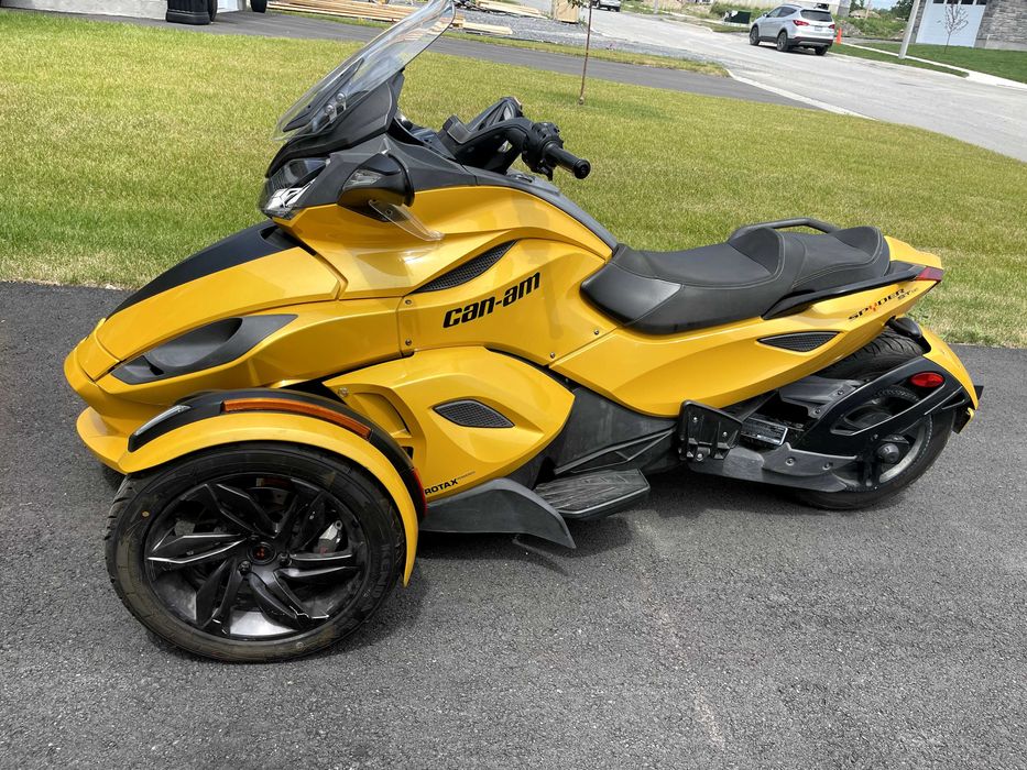 Can Am spyder ST-S 2013