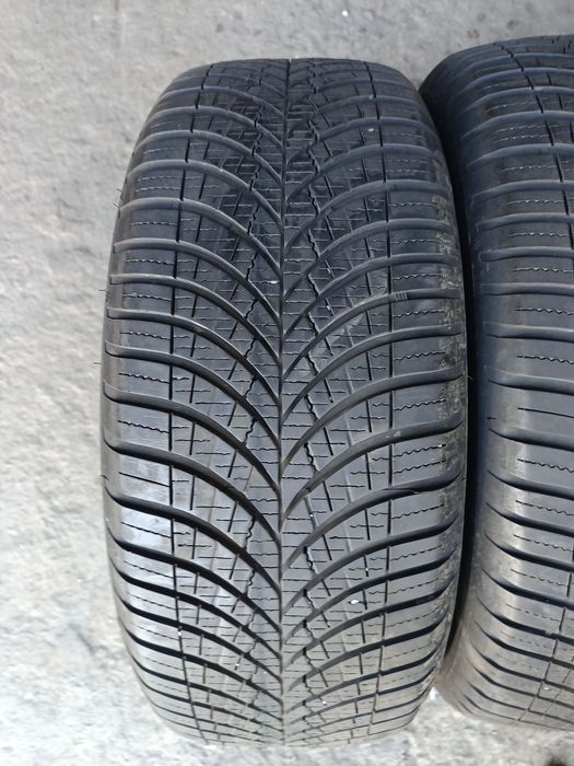 Всесезонни гуми -2021г.-17цола-215/55-1бр.-90лв."GOOD YEAR"
