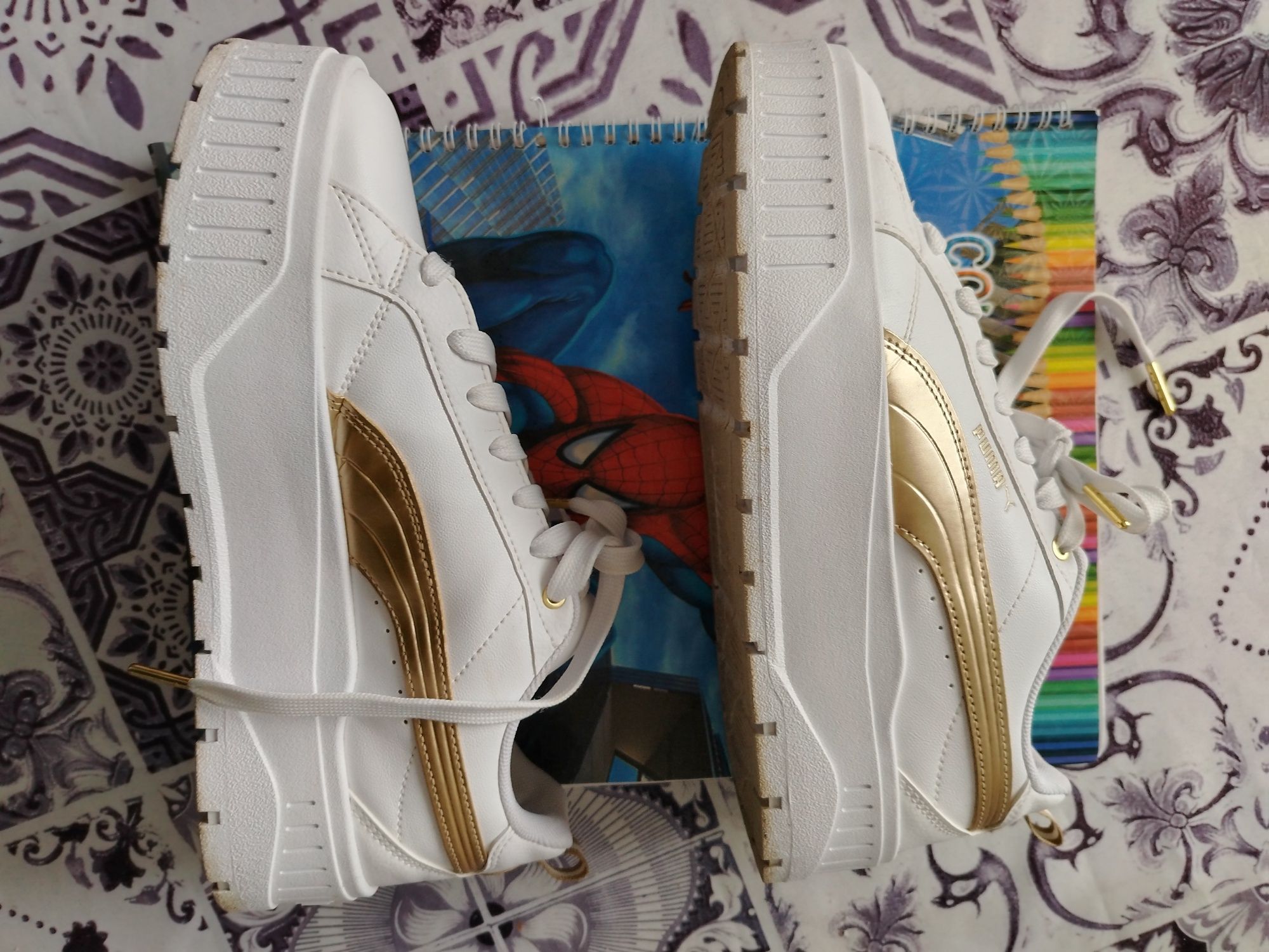 Дамски бели маратонки puma 39 номер