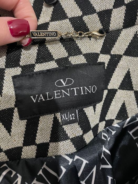 Дамско палто Valentino