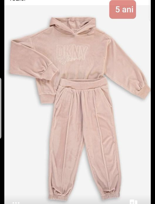 Trening catifea DKNY marimea 5 ani