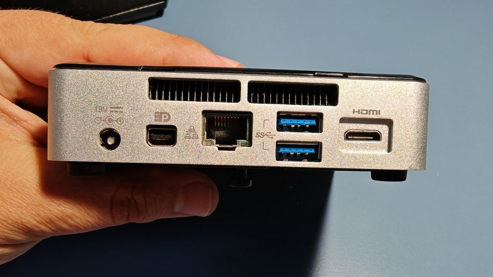 Intel NUC - home assistant / different projects