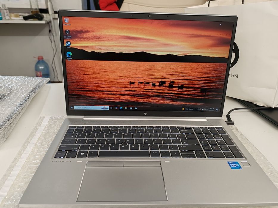 Laptop HP G8 i5 16 GB ssd 512 cod unic 923 impecabil