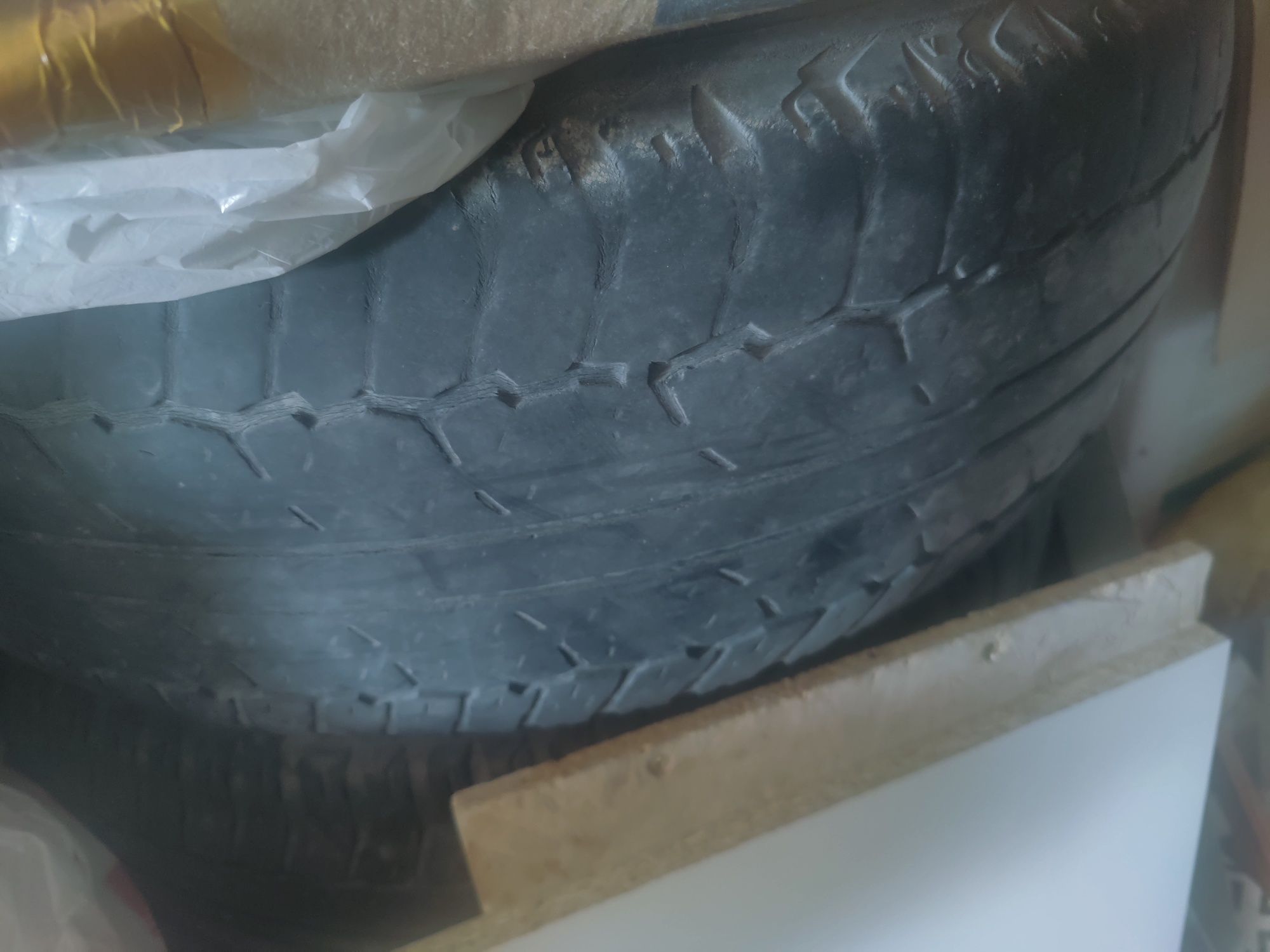 Шины Dunlop комплект б/у япония