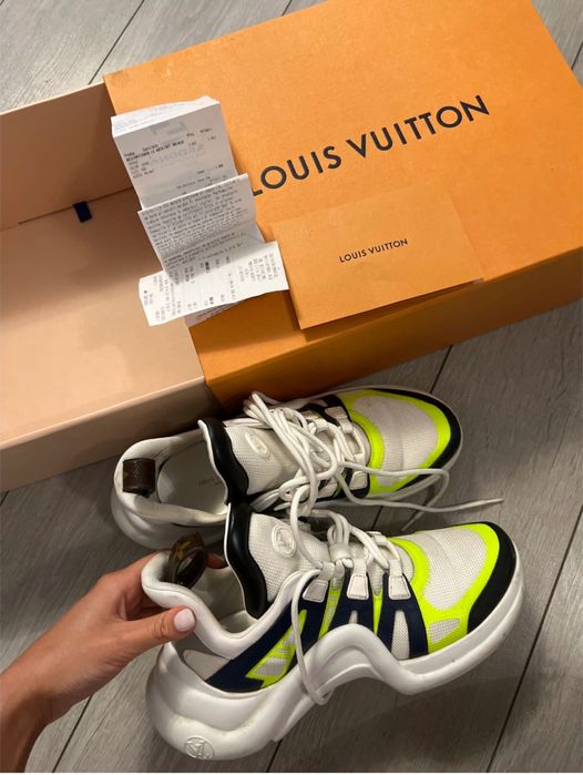 Adidasi Louis Vuitton