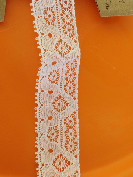 Памучни дантели по 1 лв за 1 метър