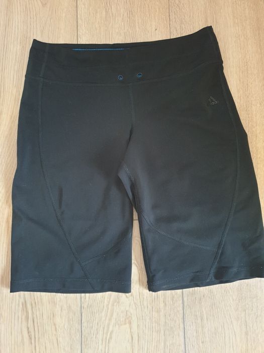 Vand pantaloni sport (40lei toate 3 perechi)