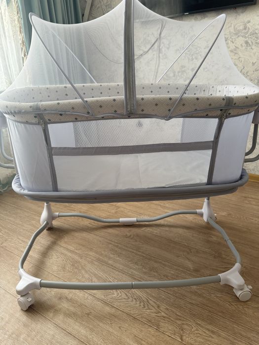 Срочно продам новый детский манеж-кровать