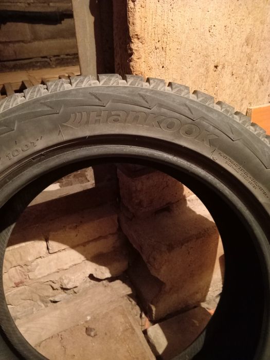 Зимние шины 235/55/18