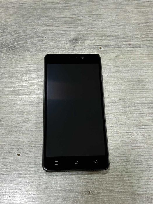 Смартфон LoGicom Le Starter L  8GB 1 RAM