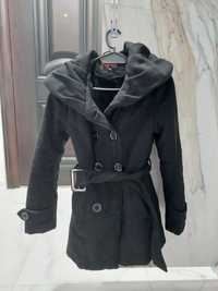 Черно палто, Зимно розово яке и пролетно палто