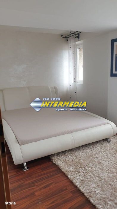 Apartament 4 camere de inchiriat Alba Iulia Centru cu scara interioara