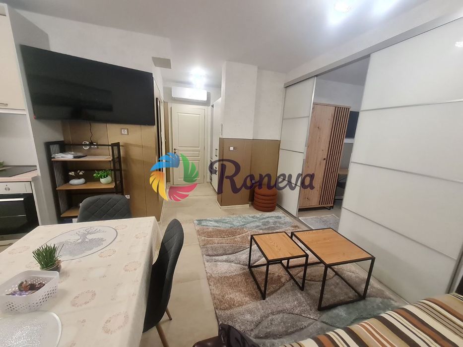 Дава се под наем Двустаен апартамент в Варна, Център - 45 кв.м за 690 € - Снимка #3